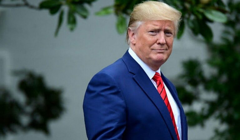 सीनेट ने ट्रप ट्रायल में गवाहों को बुलाने के लिए वोट दिया