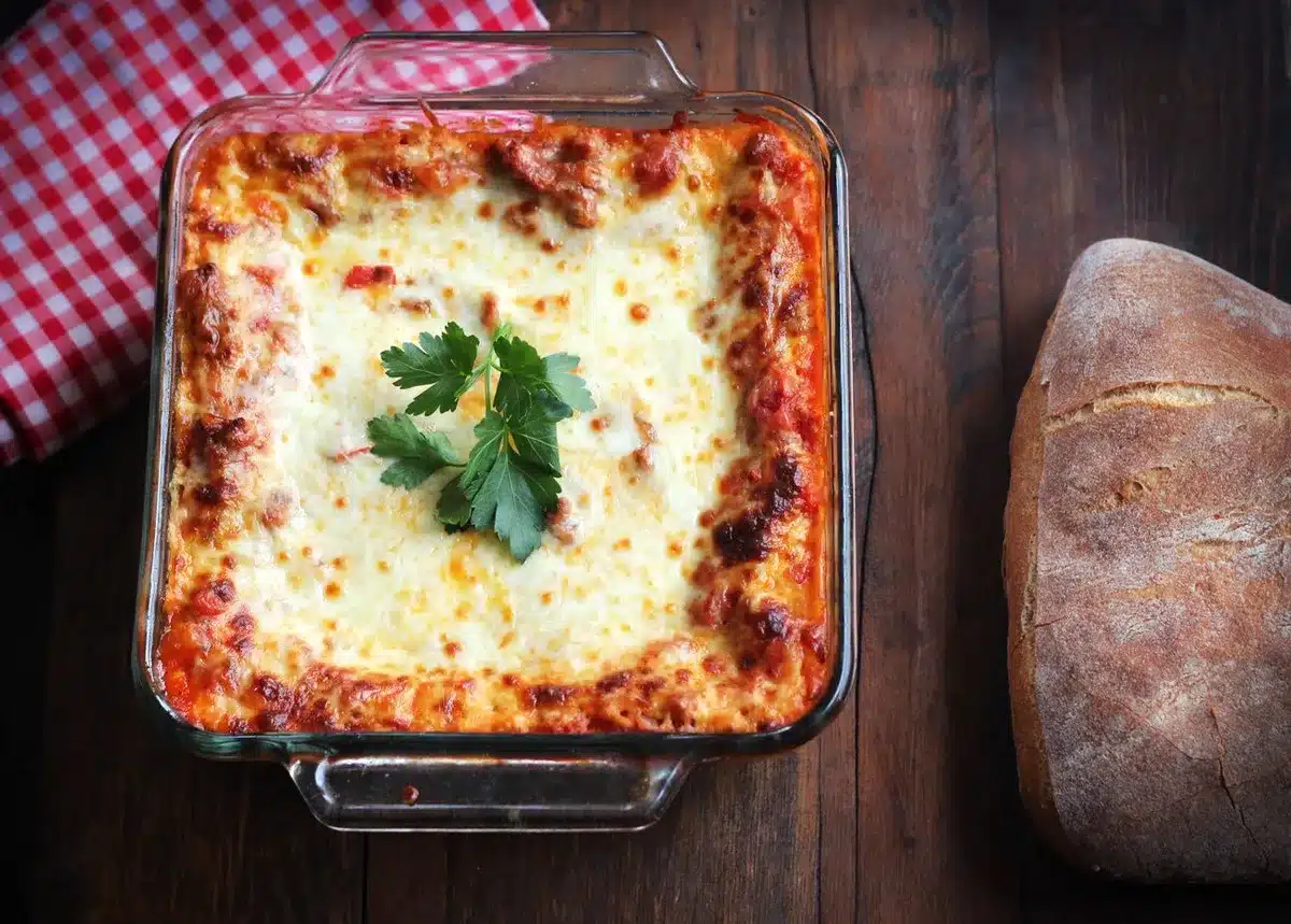 Have you made the Italian dish Cheesy Lasagna at home If not then definitely try this recipe
