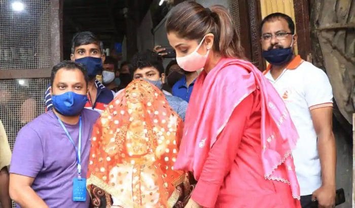 Shilpa Shetty brought home the idol of Bappa with full rituals, shared the video on social media