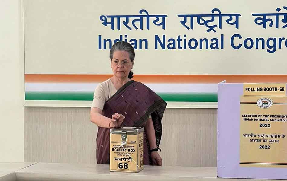 Soniya gandhi Soniya gandhi