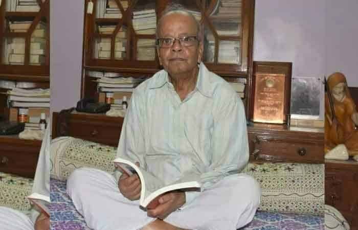 Senior writer Manager Pandey Death