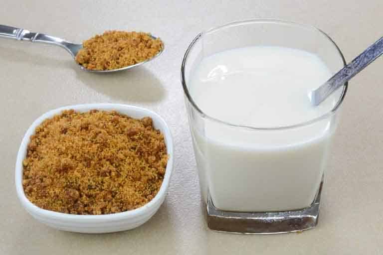 Jaggery With Milk