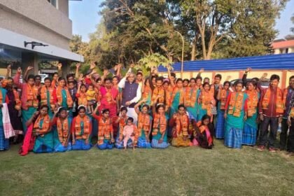 Hundreds of people joined BJP