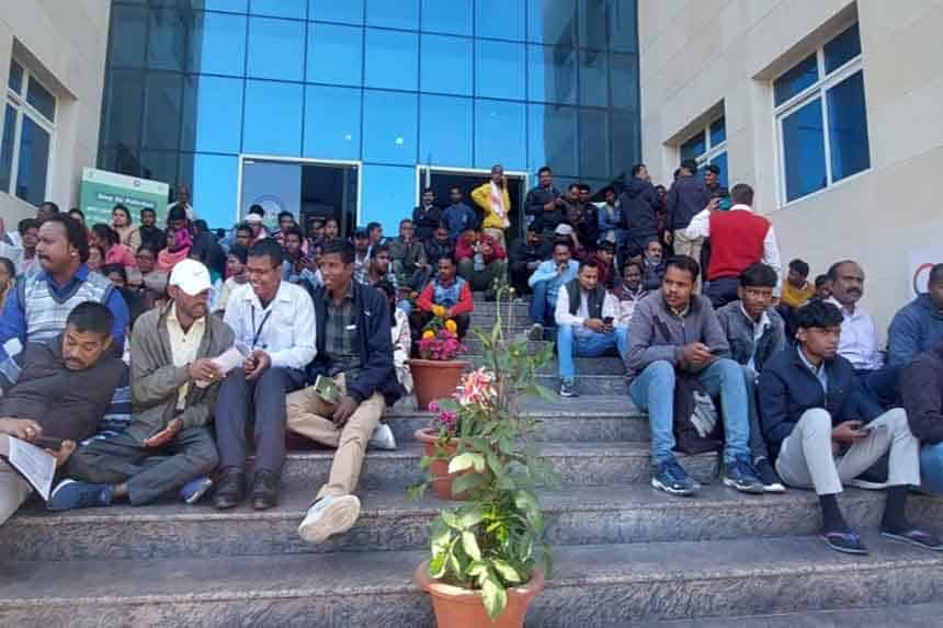 Ranchi Municipal Corporation employees on strike