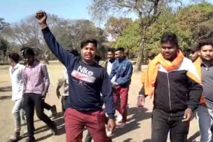 Youth Seva Sangh members chased lovers