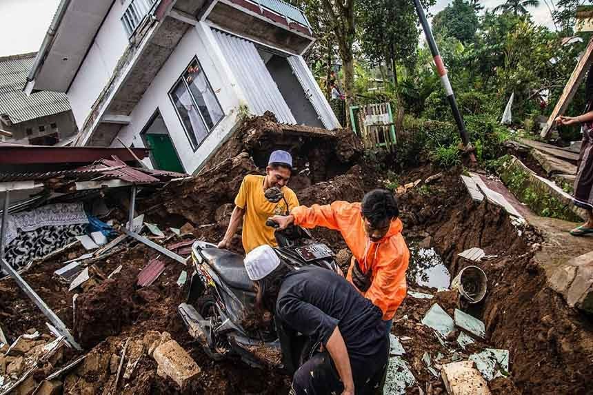 earthquake in Indonesia