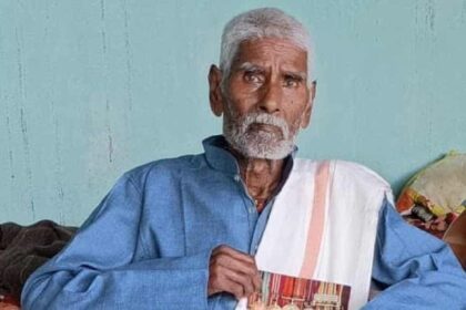 Asha Lakda's father