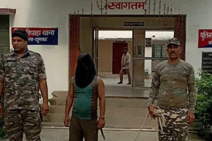 Dumka, driver arrested