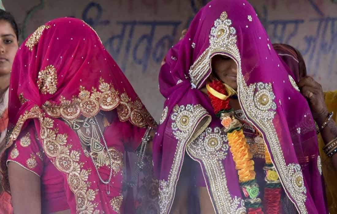 Bihar Rohtas district SuryapuraTwo friends got married In Yakshini Dham Temple