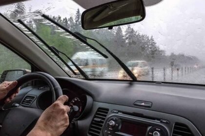 Driving in Rain Be careful before driving in heavy rain