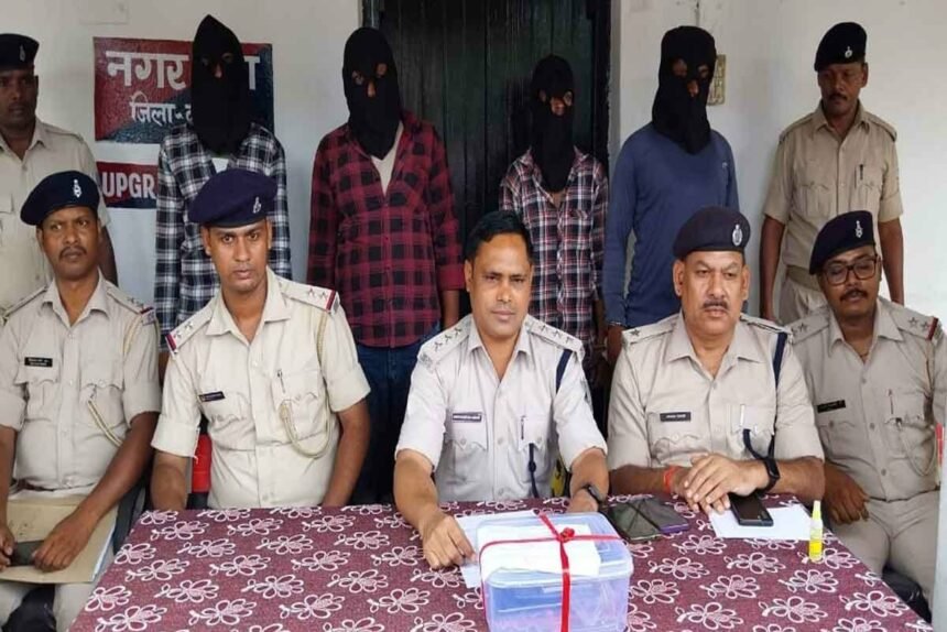 Dumka Four arrested for making illegal recovery by becoming DTO