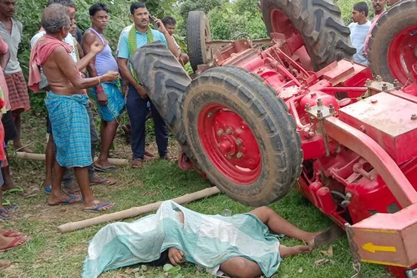 Dumka JMM worker dies after tractor overturns
