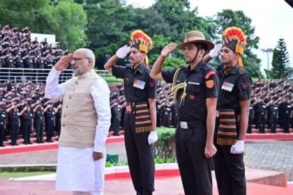 Governor CP Radhakrishnan laid wreath at Jharkhand War Memorial