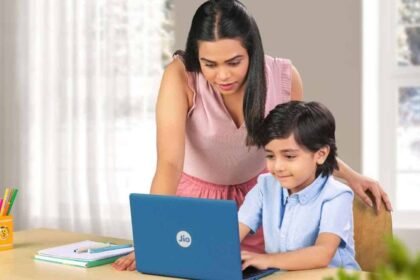 JioBook laptop. Going to launch A teaser has appeared on the Amazon website, revealing that the company will soon launch a laptop.