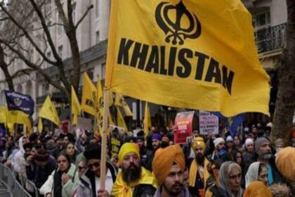 Khalistani supporters