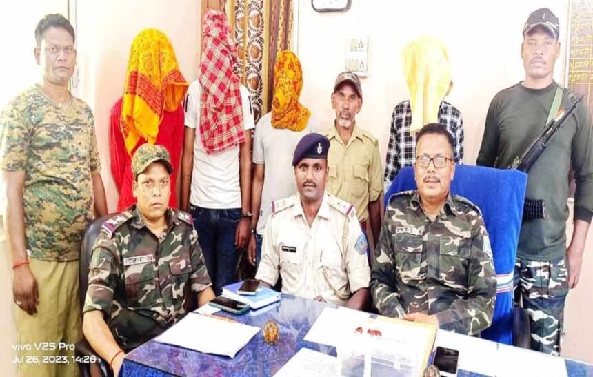 Palamu Four arrested before committing the crime