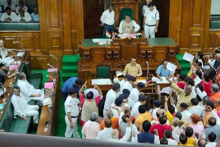 Patna Bihar Assembly Monsoon Session Uproar over demand for Tejashwi's resignation