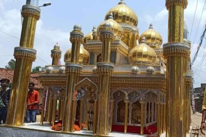 Procession on the first day of Muharram in memory of the sacrifice of Imam-e-Hussain