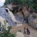 Latehar Suga Fall Palamu Medininagar Two youths died due to drowning in Latehar Suga Fall