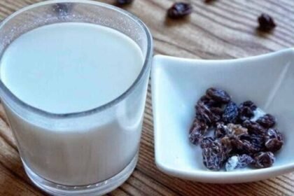 drink black raisins mixed with milk at night, then you will be healthy.