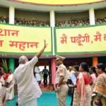 jharkhand-ranchi-Governor-CP-Radhakrishnan-interacted-with-girl-students-of-Kasturba-Gandhi-Balika-Vidyalaya