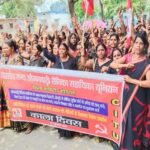 koderma-sevika-sahayikas-took-out-a-rally-celebrated-black-day