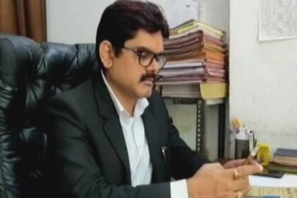 mafia-atiqs-lawyer-is-continuously-meeting-shaista-and-zainab-wants-to-do-benami-property-deal