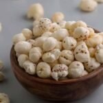 makhana in the diet, there are many diseases including cholesterol, in which makhana would have worked as a medicine