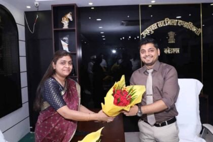 megha-bhardwaj-takes-over-as-koderma-dc