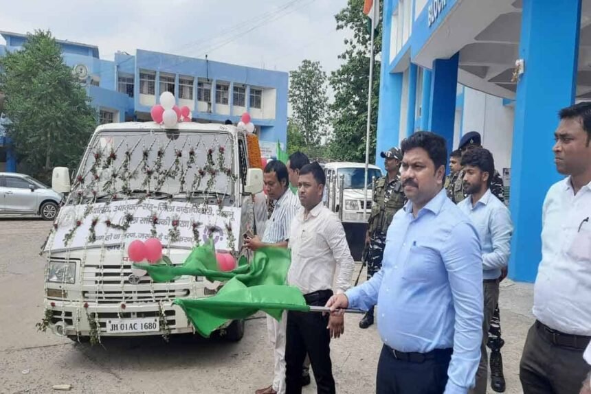 palamu-awareness-chariot-leaves-for-birth-death-registration
