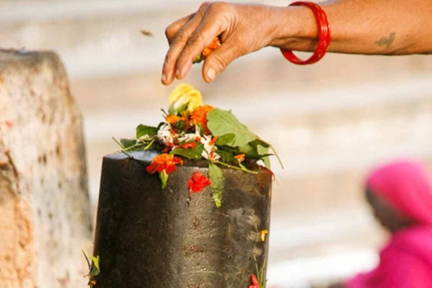 ranchi news bariatu Shivling being found near Tagore Hill