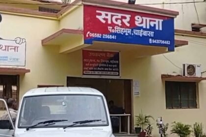 Chaibasa Chaibasa news jharkhand news Police recovered the stolen motorcycle of court employee in 48 hours
