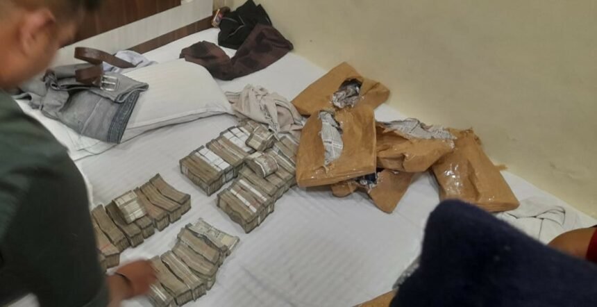 93 lakhs found in Hotel Room