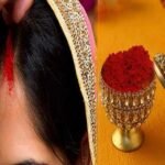 A young man started following a woman with a box of vermilion, started forcefully filling her hairline on the road, then...