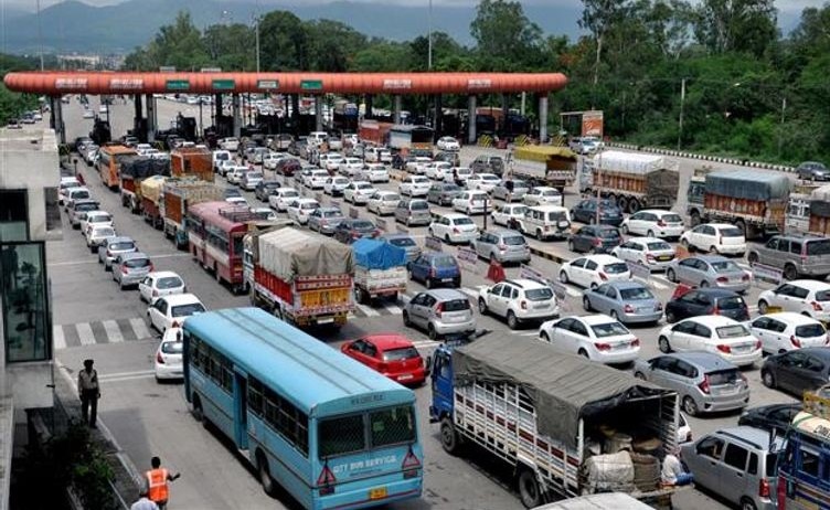 In this way, the government is being cheated by collecting toll tax on highways in an incorrect manner…
