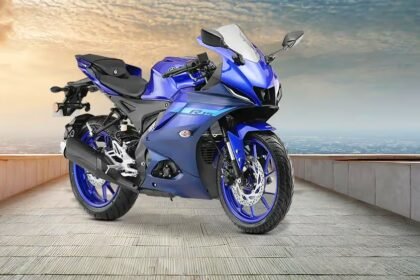Yamaha R15M