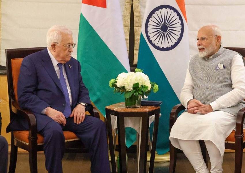modi meet with mahmoud-abbas