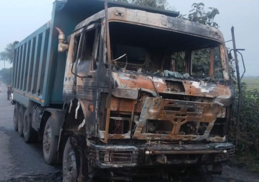 Before the arrival of PM, militants set fire to 5 Hiva in Hazaribagh