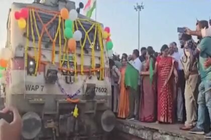 Good news for Jharkhand, Gaya-Lokmanya Tilak Terminus via Koderma train approved, Railways…