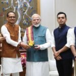 Shivraj Met PM Modi with his family