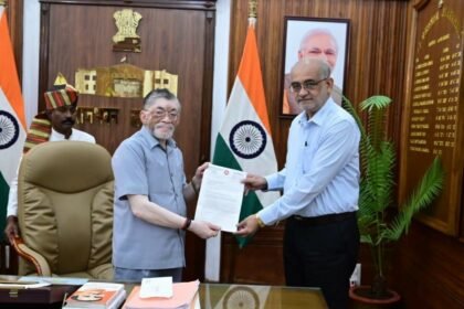 Vice Chancellor of BIT Mesra met the Governor