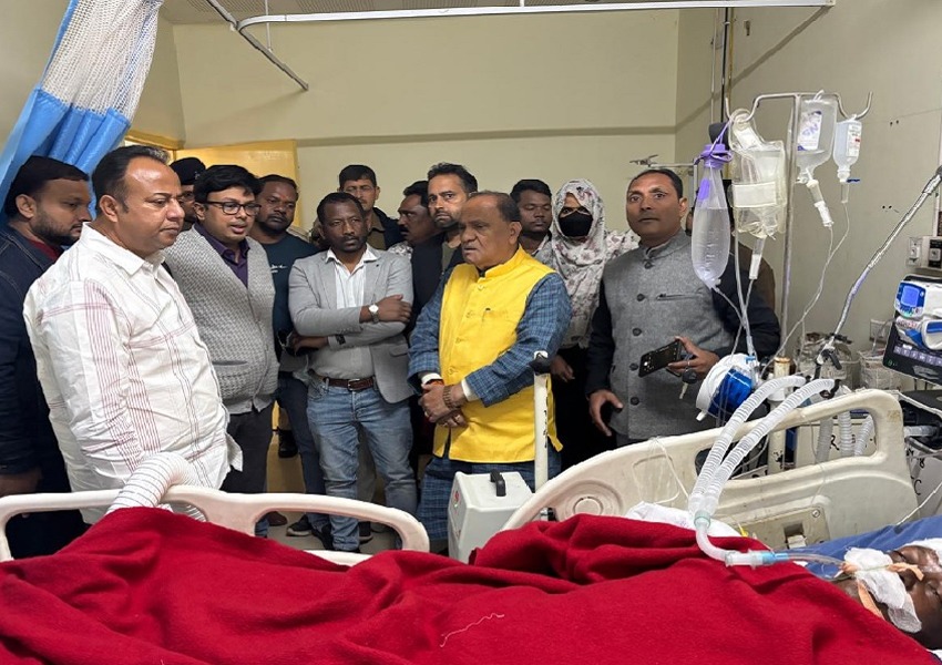 CP Singh and Naveen Jaiswal met Mangal Munda