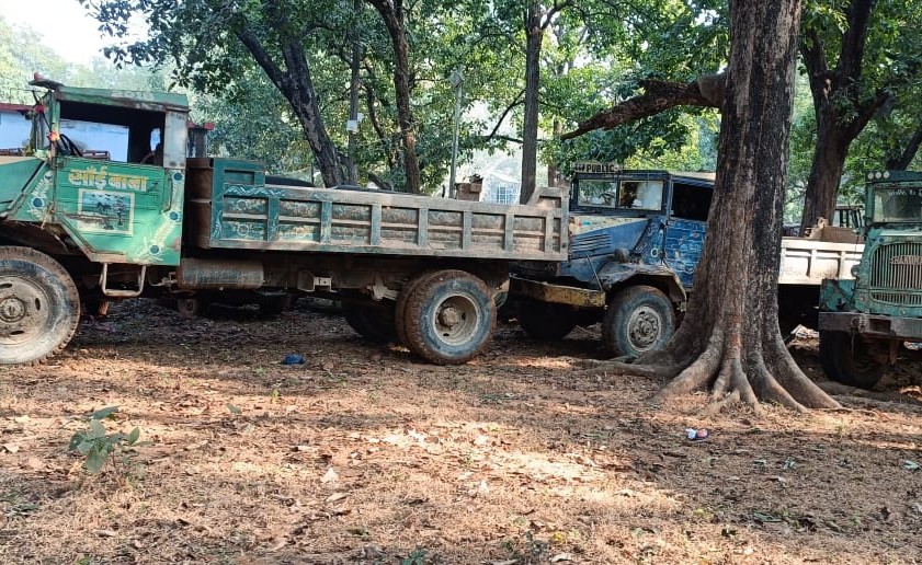 illegal mica mining