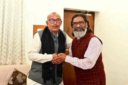 CM-Hemant-Soren-meet-Speaker