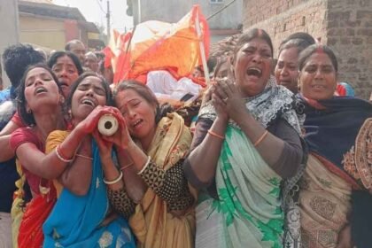 Daughters shouldered their father's Funeral