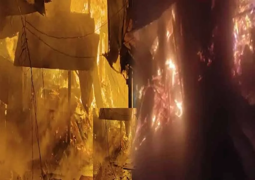 Fire-in-Meena-Market