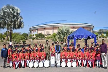 Jharkhand-Girls-Band-Performance-on-Kartavya-Path
