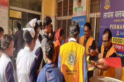 Khichdi-distribution-program