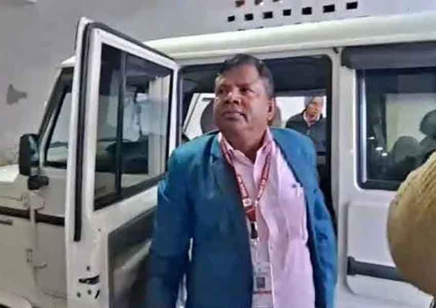 Ranchi-Sadar-CO-Suspended