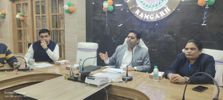 भू-माफियाओं पर डीसी ने की बड़ी कार्रवाई भू-माफियाओं पर डीसी ने की बड़ी कार्रवाई